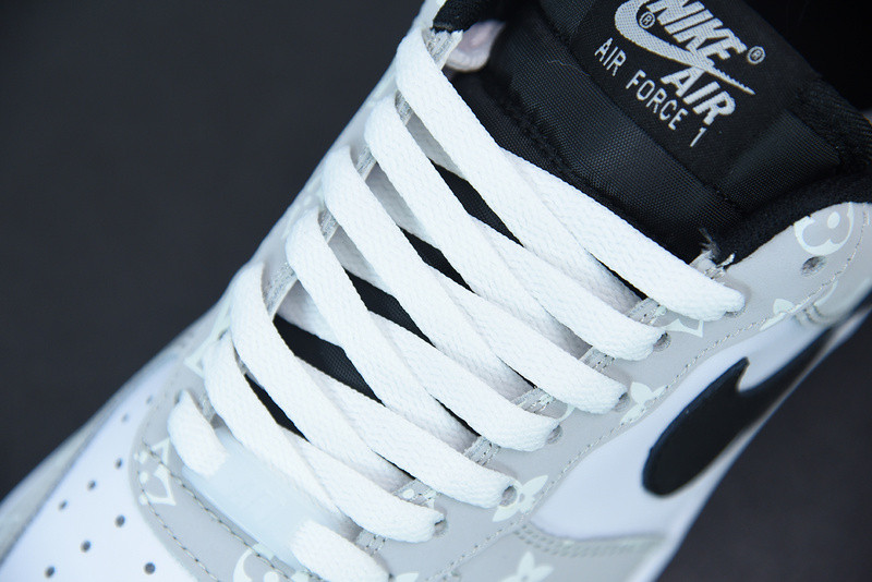 lvt x nike air force1
