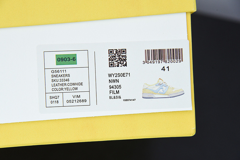 fen sneaker