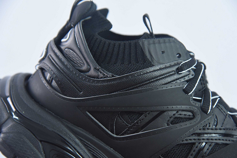 bc track sneaker