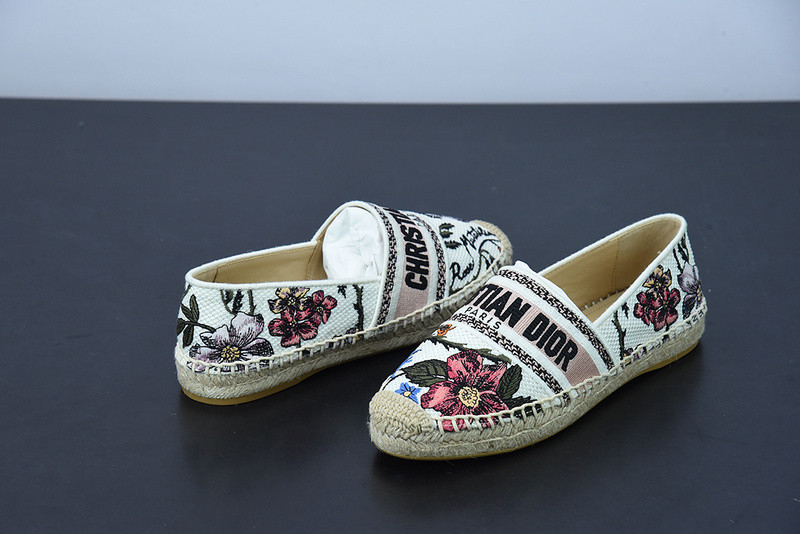 dio* sneaker