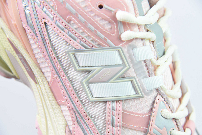new balance sneaker