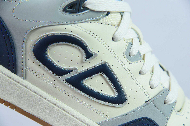 dio* sneaker