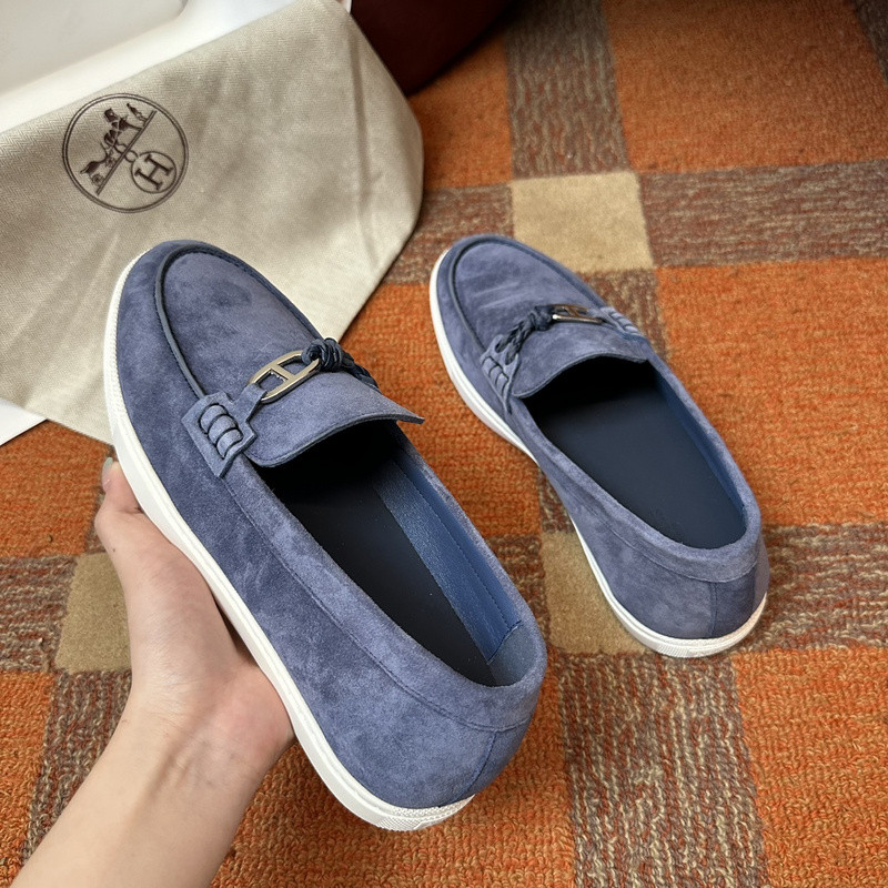 H**me5 sneaker