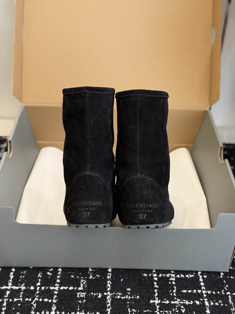 BC BOOTS