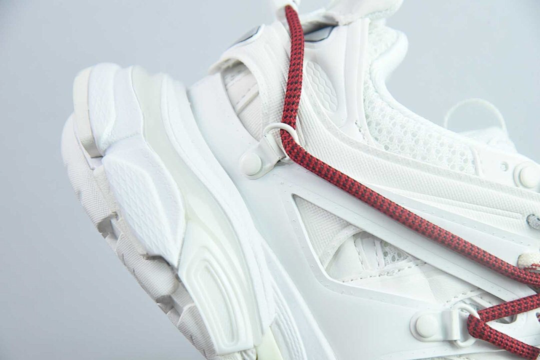 BC TRACK SNEAKER