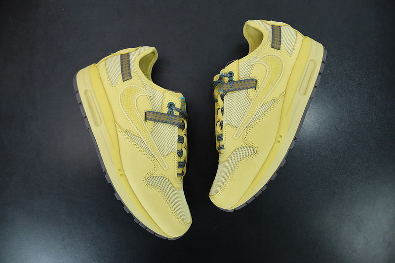 travis scott x nike air max 1 "“saturn gold