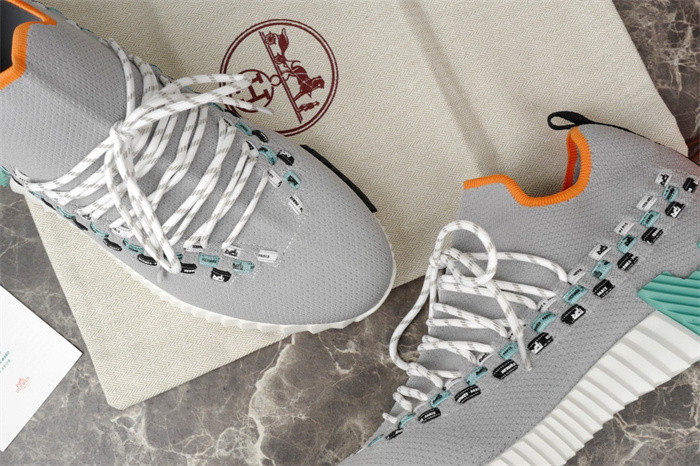 H**mes sneaker