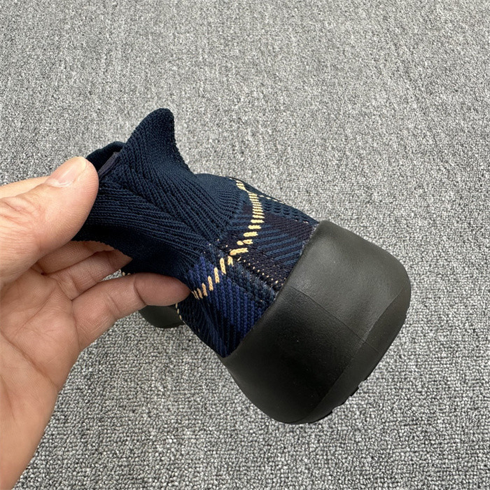 Bv*b*rry sneaker