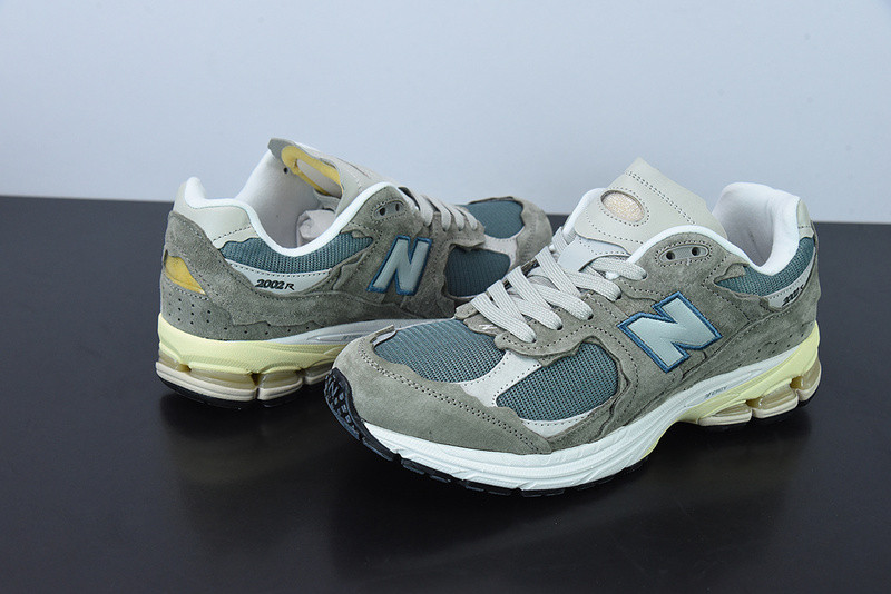new balance sneaker