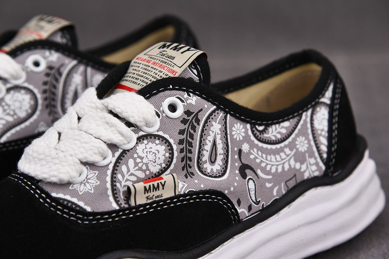 Ma*s*n mihara yasuhiro sneaker