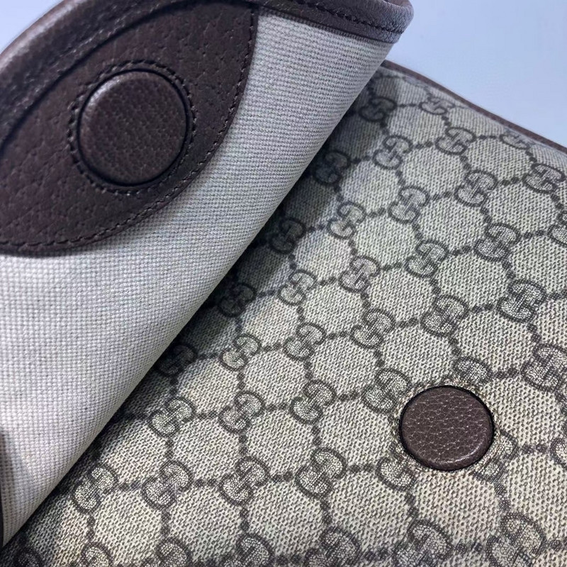 G*u*i shoulder bag