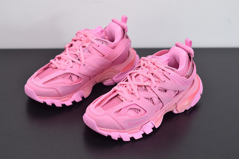 bc track sneaker