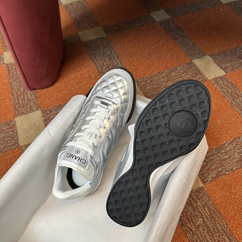 Ch*el sneaker