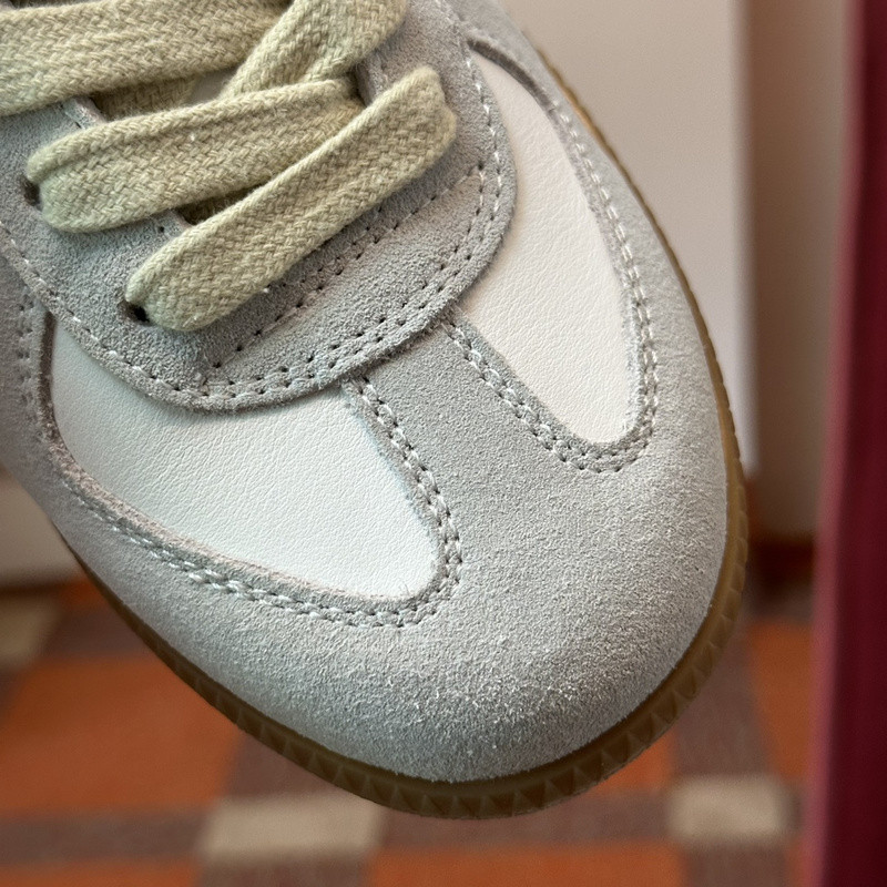 ma*s*n Ma*i*la sneaker