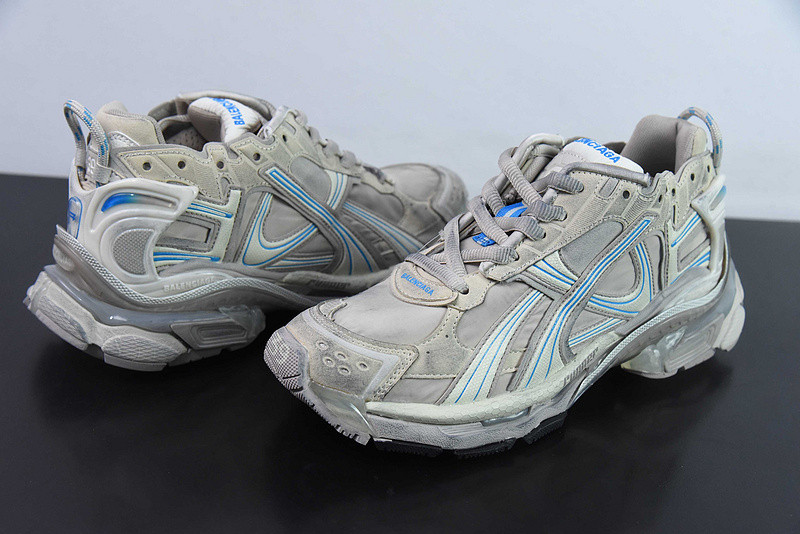Ba*len*cia*ga runner sneaker