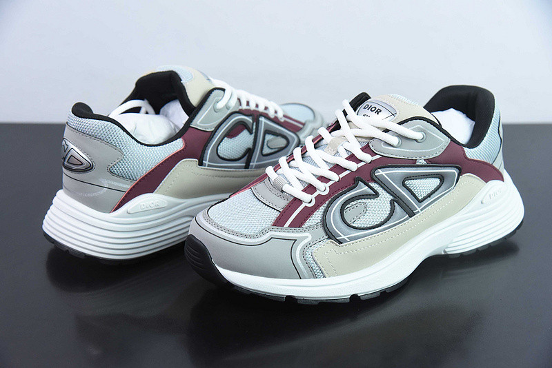 dio* sneaker