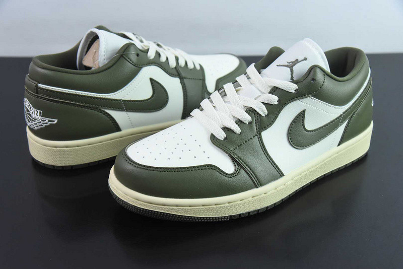 Air Jordan 1 Low