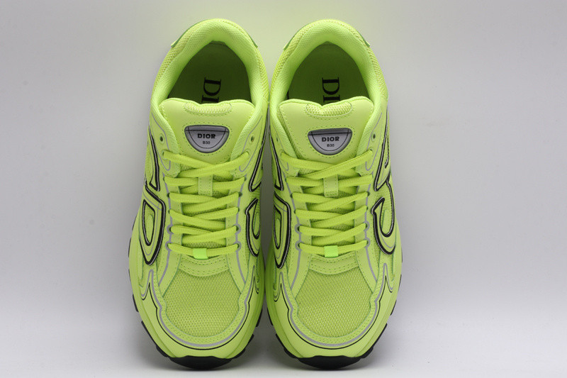 dio* sneaker