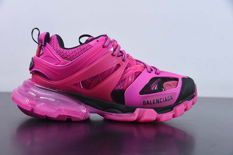 bc track sneaker