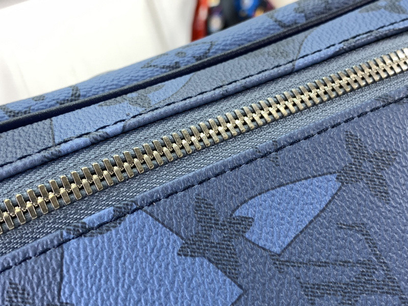 LVT PURSE