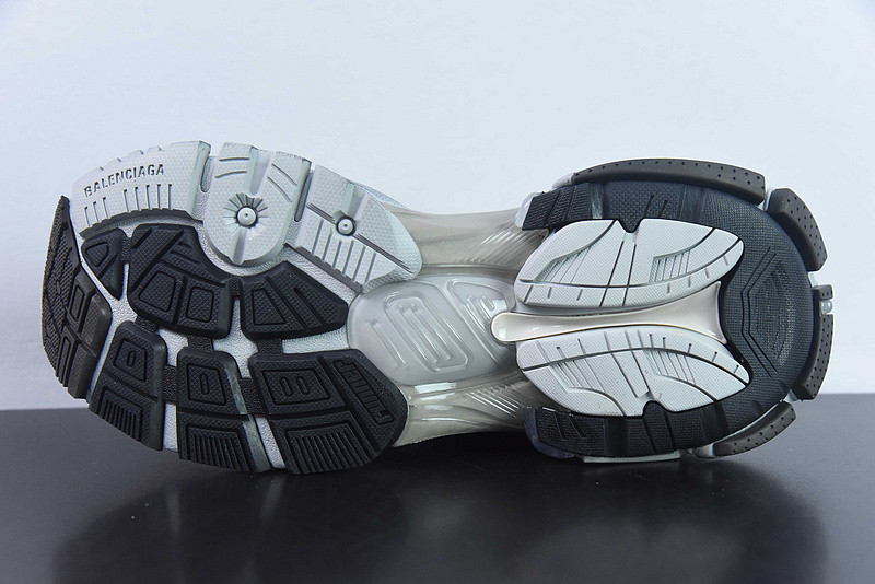 Ba*len*cia*ga runner sneaker