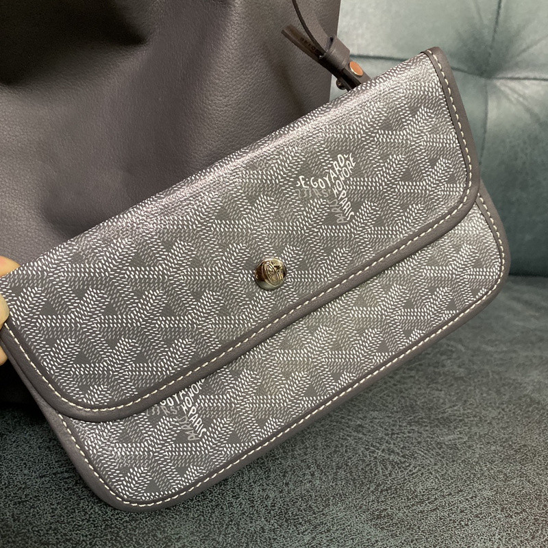 G09ard purse