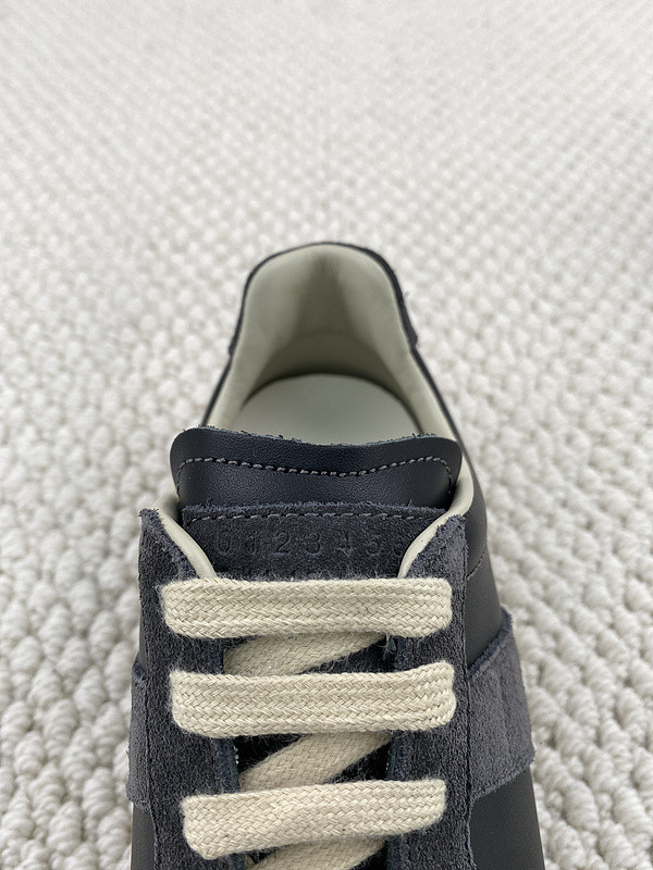 ma*s*n Ma*i*la sneaker