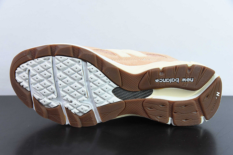 new balance sneaker