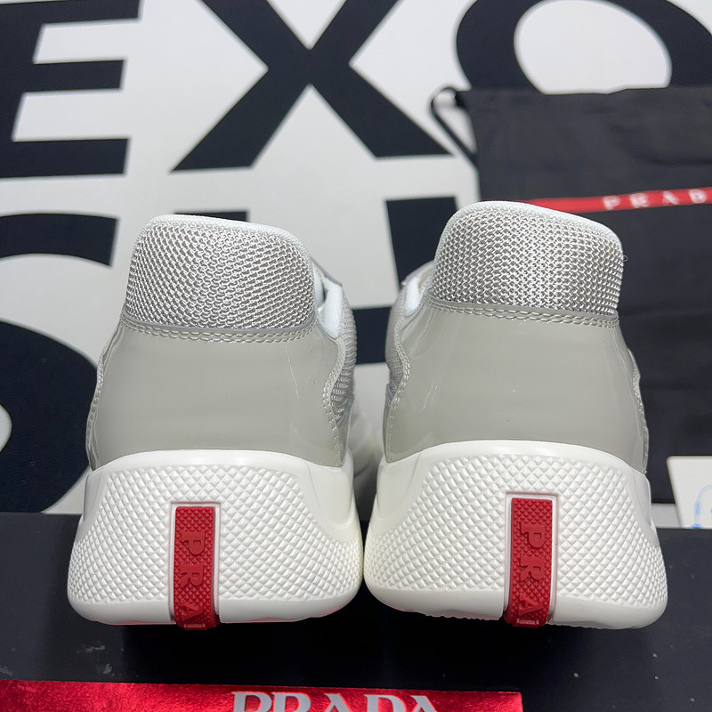 pr sneaker