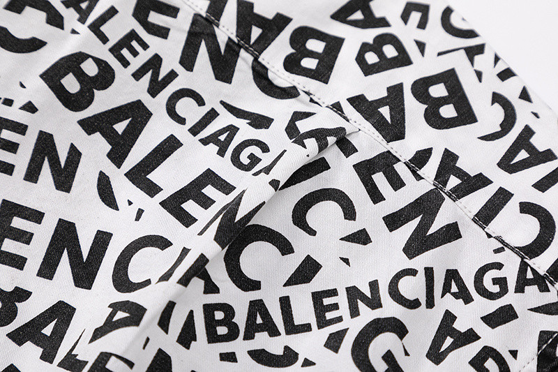 Ba*len*cia*ga clothes