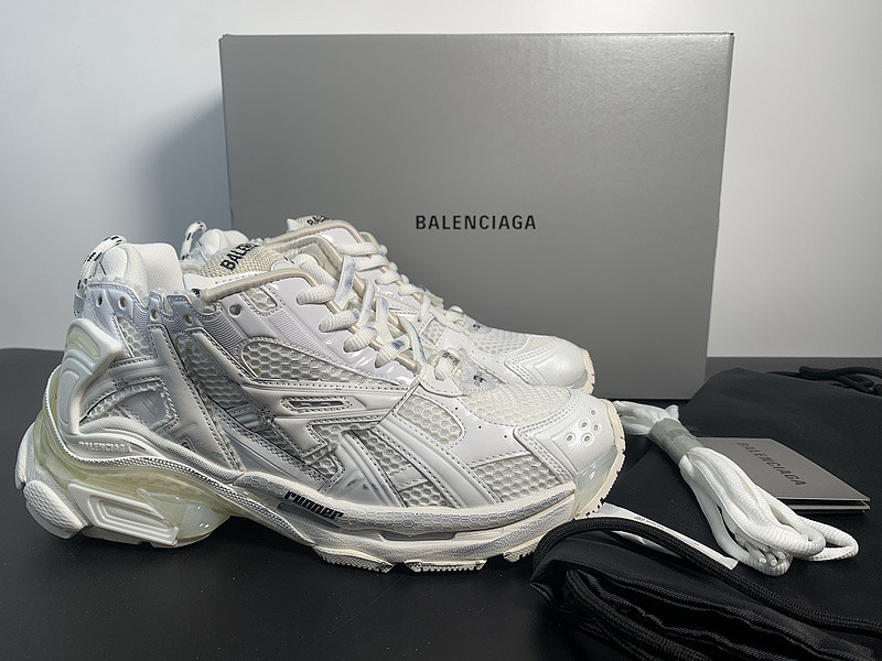 Ba*len*cia*ga runner sneaker