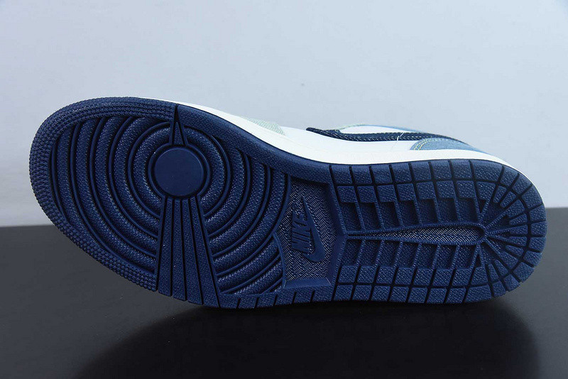 Air Jordan 1 Low SE
