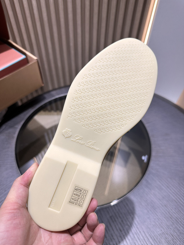 L0r0 P1ana sneaker