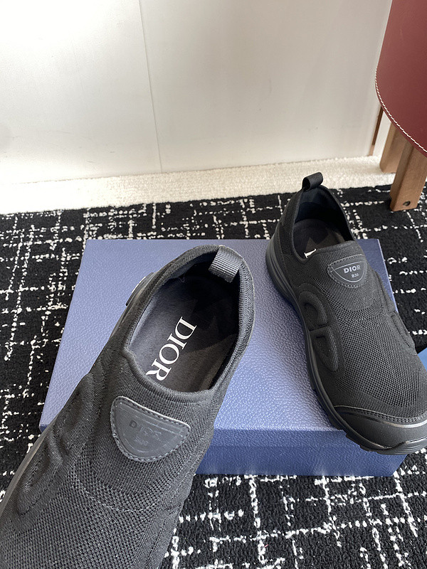 DIO* SNEAKER