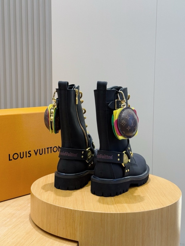 LVT BOOTS