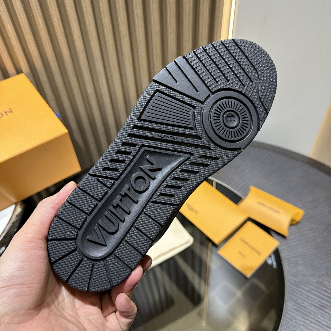 LVT SNEAKERS