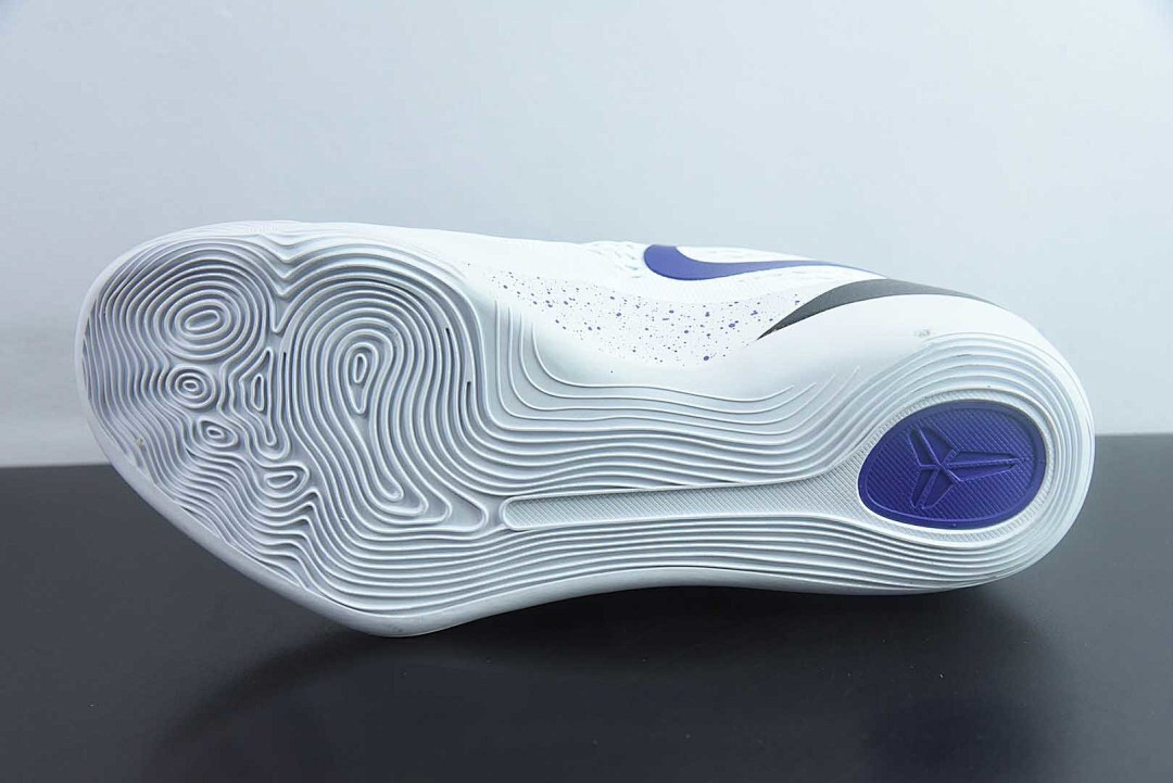 Nike Kobe 9 EM Low Protro