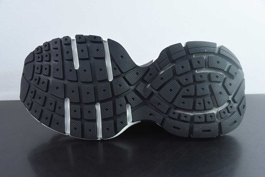 BC 3XL SNEAKER