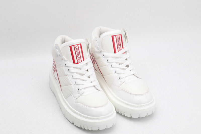 dio* sneaker