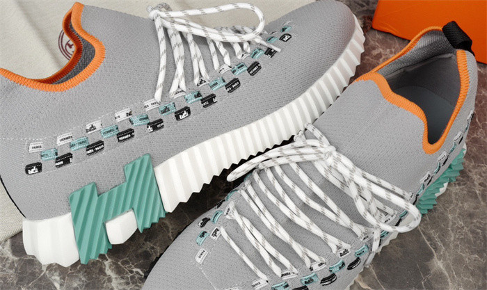 H**mes sneaker