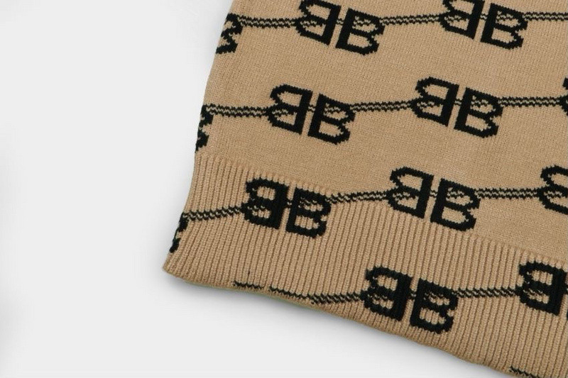 Ba*len*cia*ga clothes