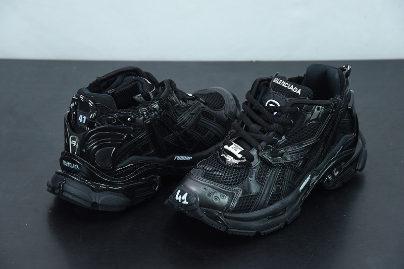 Ba*len*cia*ga runner sneaker