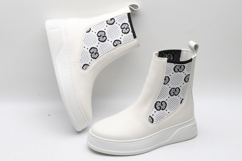g*u*i boots