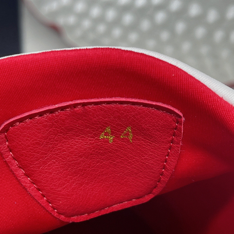 chian louin low top sneaker