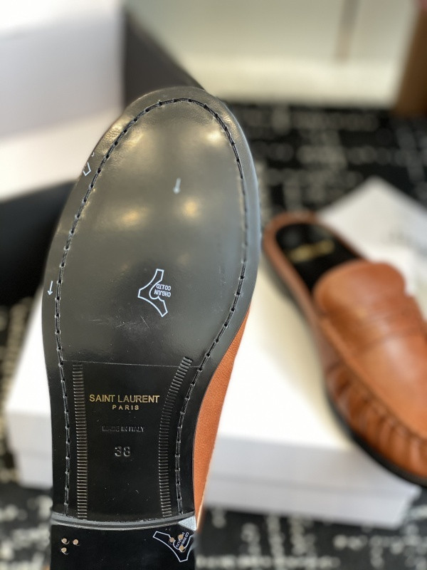 Sa1nt Lau*nt sneaker