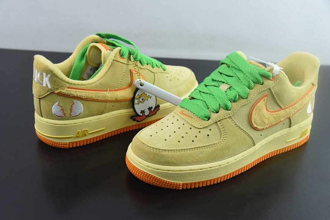 Nike Air Force 1 Low Ducks of a Feather University of Oregon Duck or Egg IU7612-700