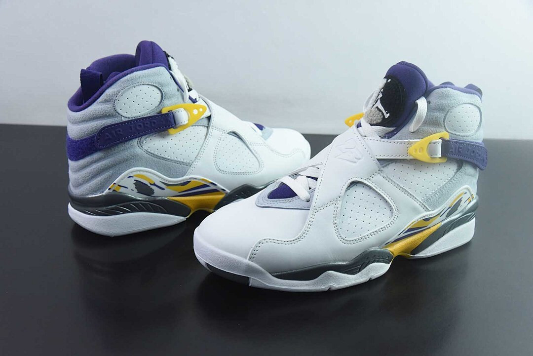Air Jordan 8 Retro