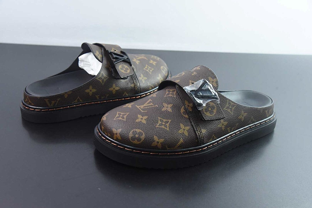 LVT SANDALS