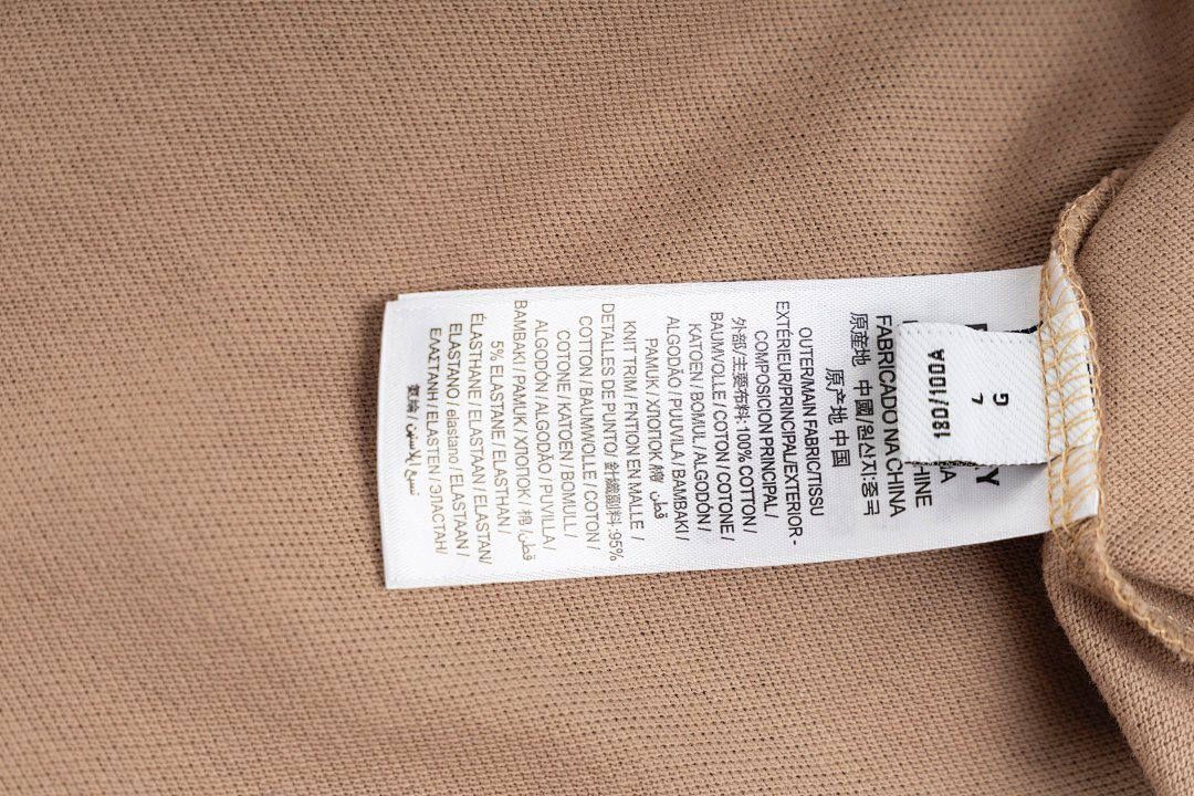 Bv*b*rry Clothes