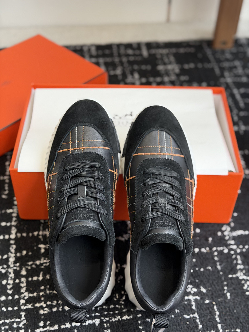 H**me5 Sneaker
